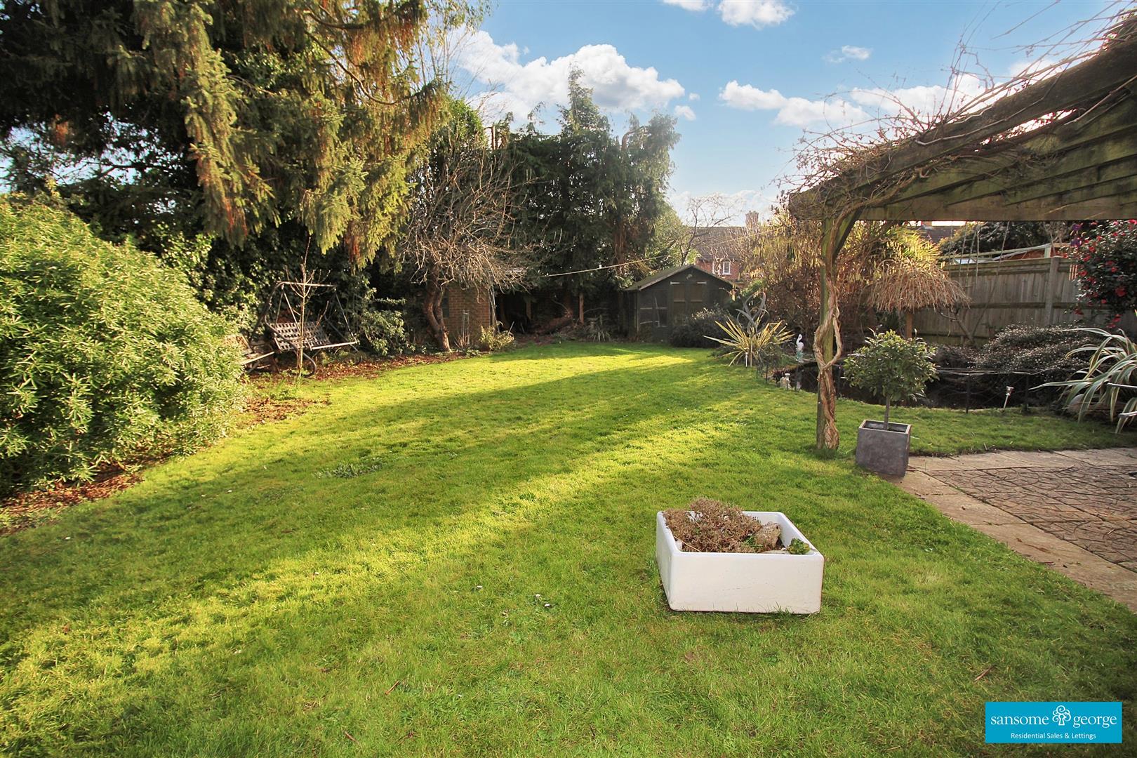 Ashampstead Road, Southcote, Reading